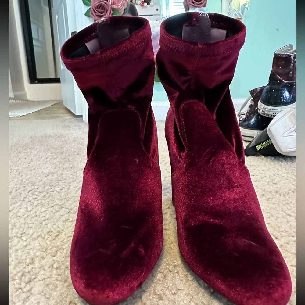 Maroon Steve Madden Heels